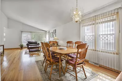 9232 Parkside Avenue, Oak Lawn, IL 60453 - Photo 8