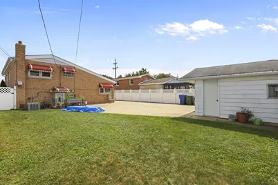 9232 Parkside Avenue, Oak Lawn, IL 60453 - Photo 32