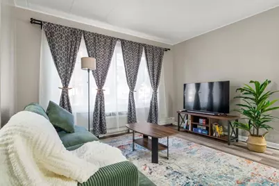 816 W Saint James Street #1E, Arlington Heights, IL 60005 - Photo 8