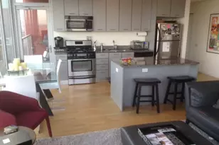 659 W Randolph St, Chicago, IL 60661 - Photo 2