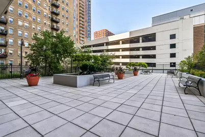 41 E 8th Street #1102, Chicago, IL 60605 - Photo 32