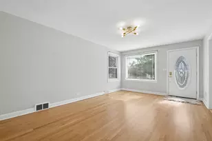 204 Bohland Ave, Bellwood, IL 60104 - Photo 2