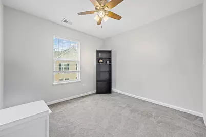 300 Lionel Drive, Grayslake, IL 60030 - Photo 22