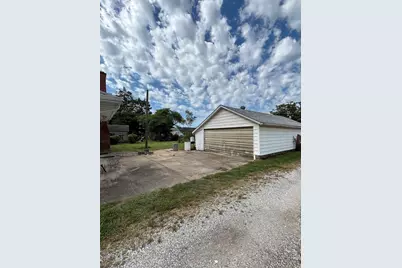 111 N Adams Street, Carthage, IL 62321 - Photo 6