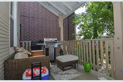3222 N Racine Avenue #2, Chicago, IL 60657 - Photo 20