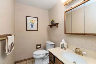 404 Shoreline Rd, Lake Barrington, IL 60010 - Photo 28