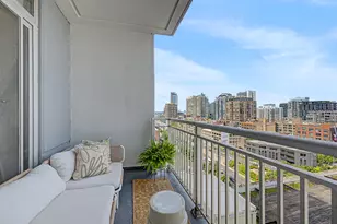 330 W Grand Ave, Chicago, IL 60654 - Photo 4