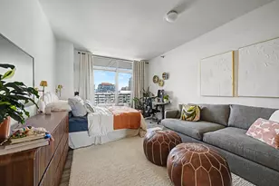 330 W Grand Ave, Chicago, IL 60654 - Photo 2