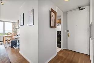 655 W Irving Park Rd, Chicago, IL 60613 - Photo 10