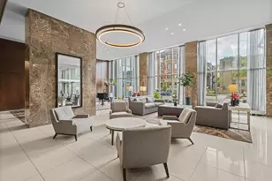 655 W Irving Park Rd, Chicago, IL 60613 - Photo 18