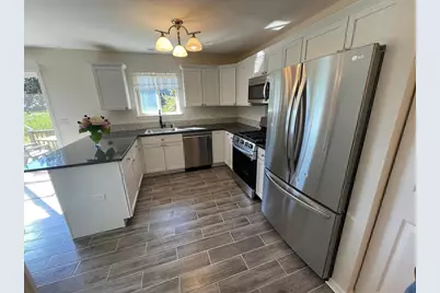 6865 Hampton Circle, Gurnee, IL 60031 - Photo 2