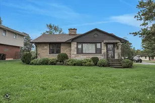 528 Penfield St, Beecher, IL 60401 - Photo 2