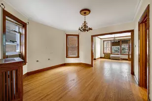5753 N Washtenaw Ave, Chicago, IL 60659 - Photo 18