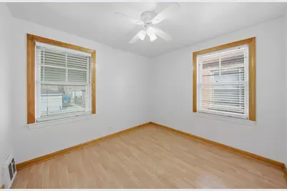 8412 S Seeley Avenue, Chicago, IL 60620 - Photo 18