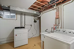 1419 W St James Pl, Arlington Heights, IL 60005 - Photo 20