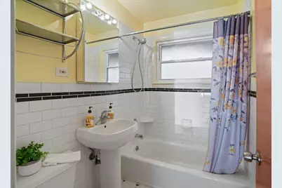 1419 W Saint James Place, Arlington Heights, IL 60005 - Photo 14