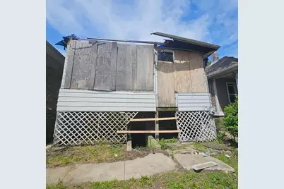 7747 S Langley Avenue, Chicago, IL 60619 - Photo 2