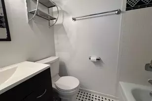 4343 N Clarendon Ave, Chicago, IL 60613 - Photo 16
