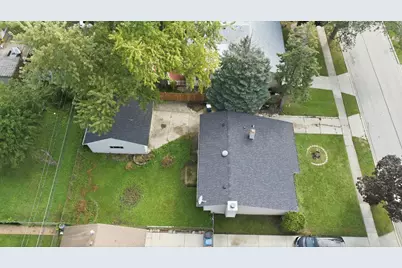 132 E Montana Avenue, Glendale Heights, IL 60139 - Photo 22