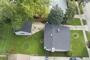 132 E Montana Ave, Glendale Heights, IL 60139 - Photo 22