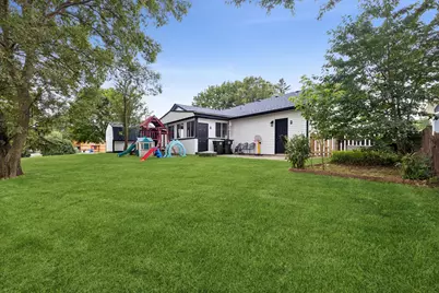 5701 Bedford Court, Hanover Park, IL 60133 - Photo 30