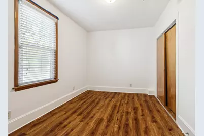 392 W Exchange Street, Crete, IL 60417 - Photo 4