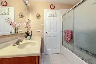 3801 Appian Way, Glenview, IL 60025 - Photo 20