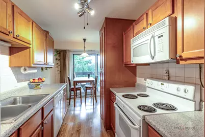 3801 Appian Way #205, Glenview, IL 60025 - Photo 12