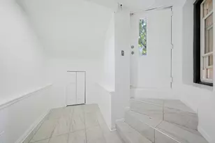 2744 N Bosworth Ave, Chicago, IL 60614 - Photo 22
