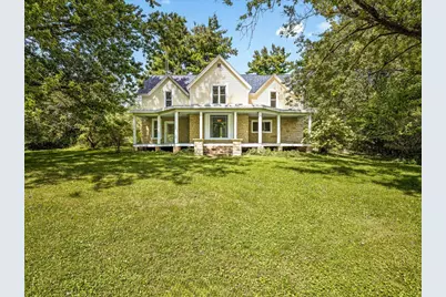 1112 W Saint James Road, Orangeville, IL 61060 - Photo 2