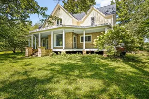 1112 W St James Rd, Orangeville, IL 61060 - Photo 4