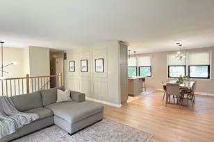 546 S Stuart Ln, Palatine, IL 60067 - Photo 6