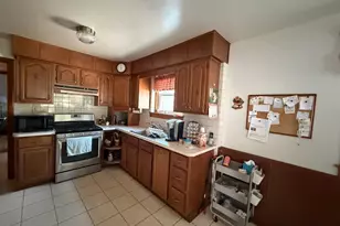 7917 S Tripp Ave, Chicago, IL 60652 - Photo 2