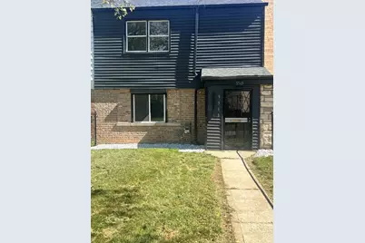 9513 S Merrion Avenue, Chicago, IL 60617 - Photo 2