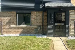 9513 S Merrion Ave, Chicago, IL 60617 - Photo 2