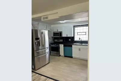 9513 S Merrion Avenue, Chicago, IL 60617 - Photo 4