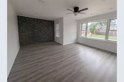 5137 N Menard Avenue, Chicago, IL 60630 - Photo 4