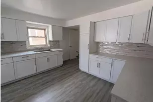 5137 N Menard Ave, Chicago, IL 60630 - Photo 10