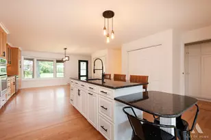 8545 Walnut Ave, Orland Park, IL 60462 - Photo 8