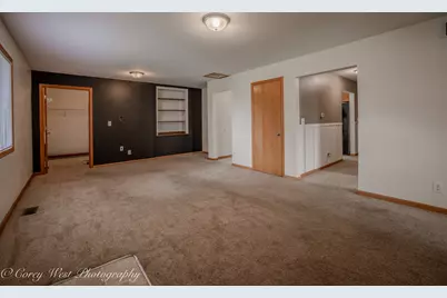 1321 Oakwood Avenue, Dekalb, IL 60115 - Photo 6