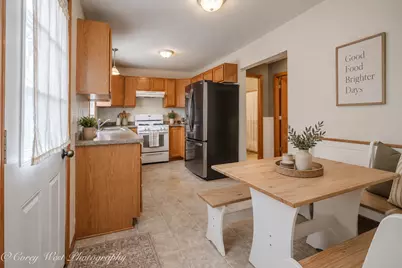 1321 Oakwood Avenue, Dekalb, IL 60115 - Photo 14