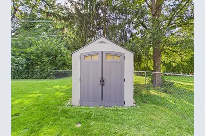 912 Chelsea Avenue, Rockford, IL 61107 - Photo 52