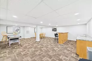 912 Chelsea Ave, Rockford, IL 61107 - Photo 44