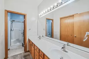 1321 Dancing Bear Ln, Elgin, IL 60120 - Photo 18