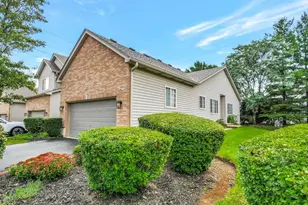 1321 Dancing Bear Ln, Elgin, IL 60120 - Photo 2