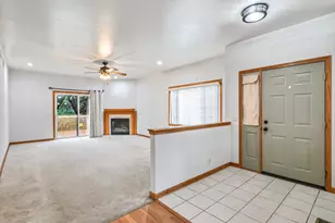 1321 Dancing Bear Ln, Elgin, IL 60120 - Photo 6