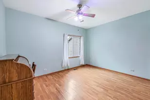 1321 Dancing Bear Ln, Elgin, IL 60120 - Photo 20