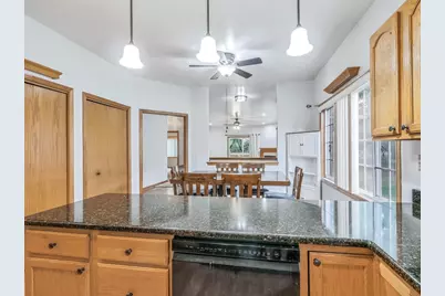 1321 Dancing Bear Lane, Elgin, IL 60120 - Photo 14