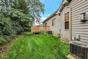 1321 Dancing Bear Ln, Elgin, IL 60120 - Photo 34