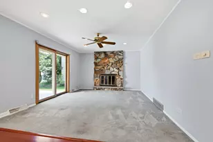 10313 S Cook Ave, Oak Lawn, IL 60453 - Photo 6